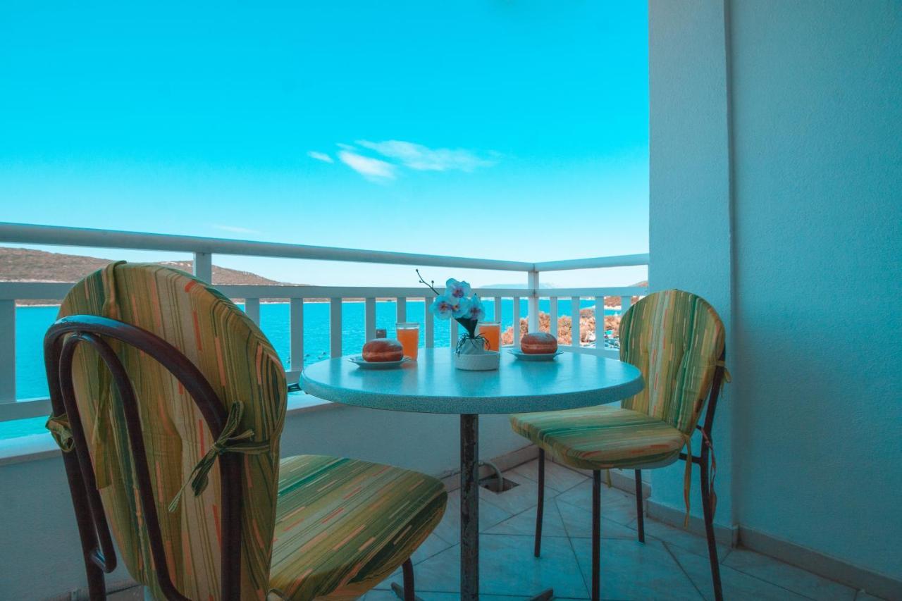 Apartments Laura Неум Екстер'єр фото
