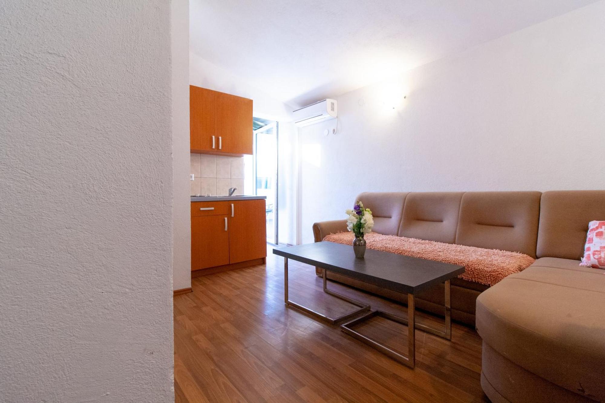 Apartments Laura Неум Номер фото